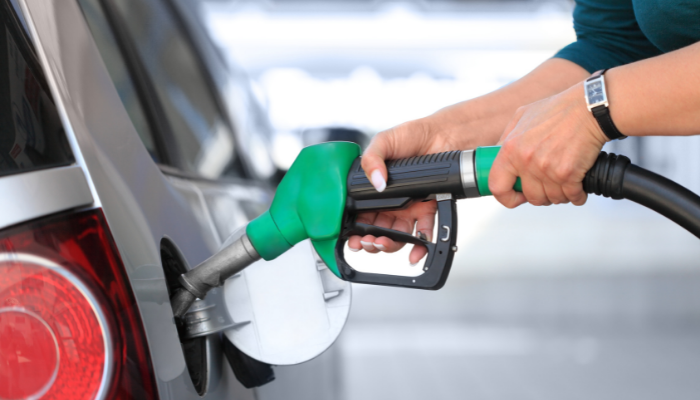 Auxílio Gasolina para Motoristas e Mototaxistas é aprovado no Senado: Valor de até R$300 poderá ser distribuído por 12 meses