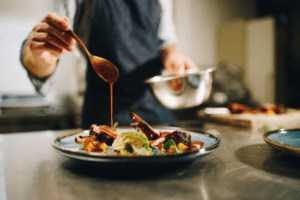 Programas de culinária e restaurantes: quais opções assistir?